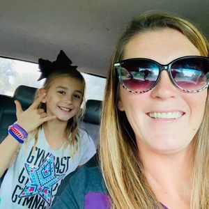 Meet your Posher, Cari